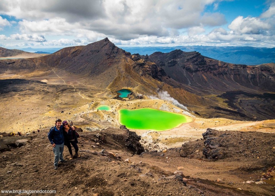 nosotros en tongariro alpine crossing